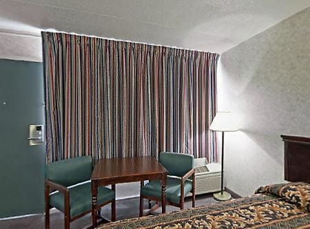 America'S Best Value Inn & Suites - Memphis/Graceland Pokoj fotografie